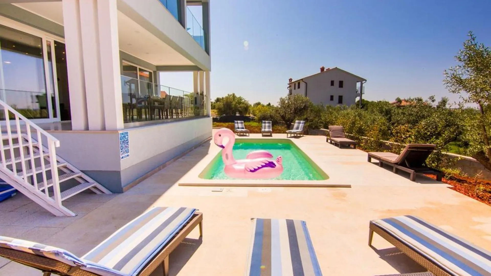 Villa With Pool And Mesmerizing Sea View Fazana