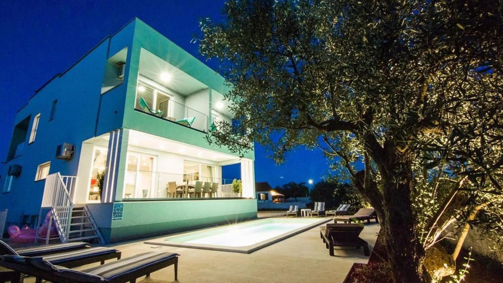 Villa With Pool And Mesmerizing Sea View Fazana Croatia